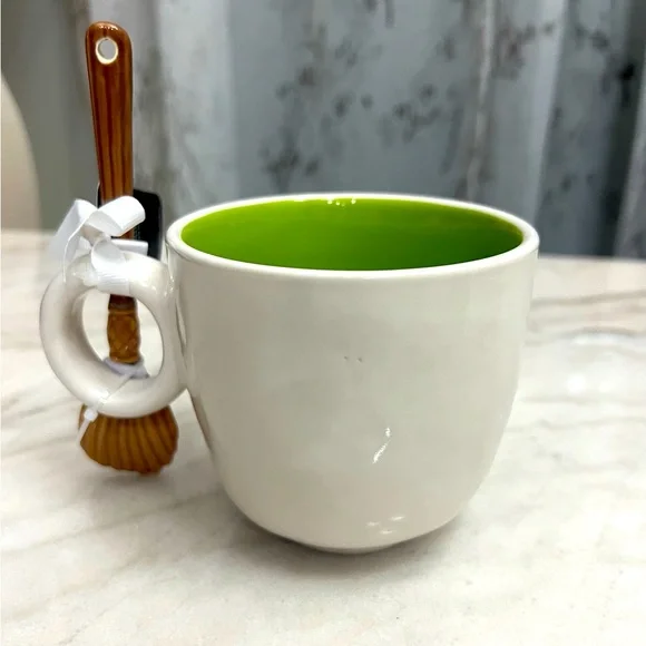 🧙 “I’ll get you my pretty” Rae Dunn Wizard of Oz witch hat mug.
